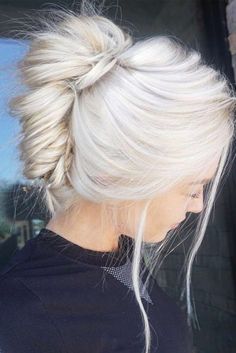 Best Platinum Blonde Hair Colors ★