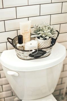 186+ Amazing Modern Farmhouse Bathroom Decor Ideas , #bathroomdecor #bathroomdecorideas #bathroomideas #farmhousebathroom #modernbathroom