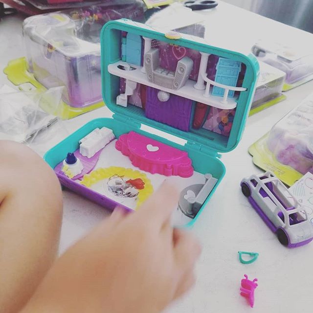 Back in the 90's I played with the cutest toys called Polly Pockets and I was pumped to hear that they are back!! Having a 5 year old daughter I knew she was going to be super excited!  Now you can head down to your local Walmart and check them out.  Perfect holiday gifts.  #PollyisBackatWM #PollyatWalmart #ad by @walmart add-to-cart http://bit.ly/atcPollyPocket