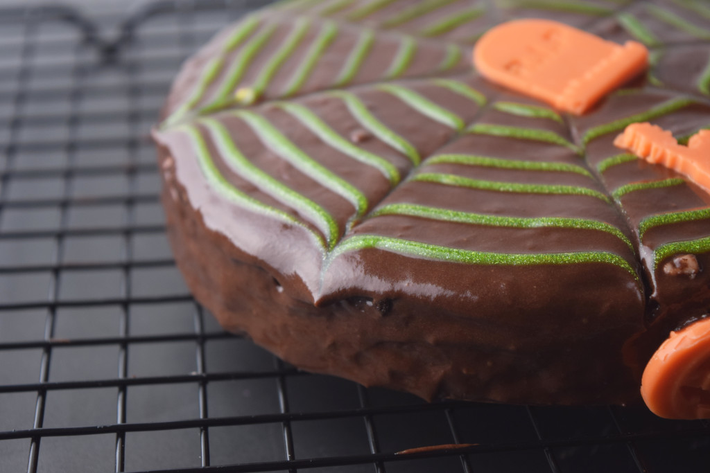 Duncan Hines Spider Web Cake Upclose