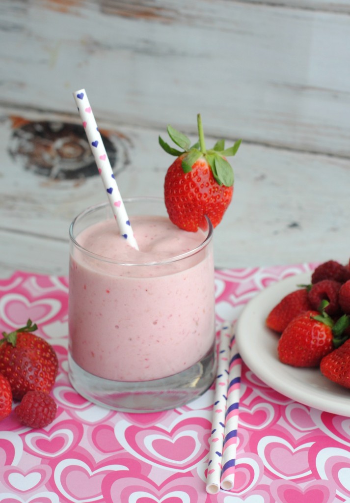 Raspberry Strawberry Breakfast Smoothie